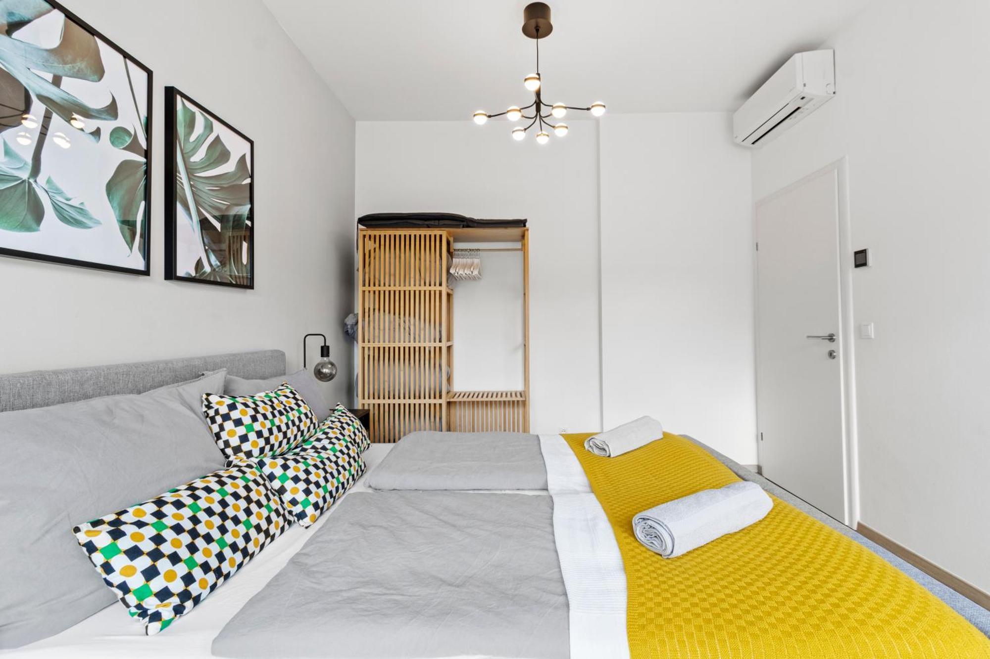 Terrace - 75 M² - Near Wiener Stadthalle Kültér fotó