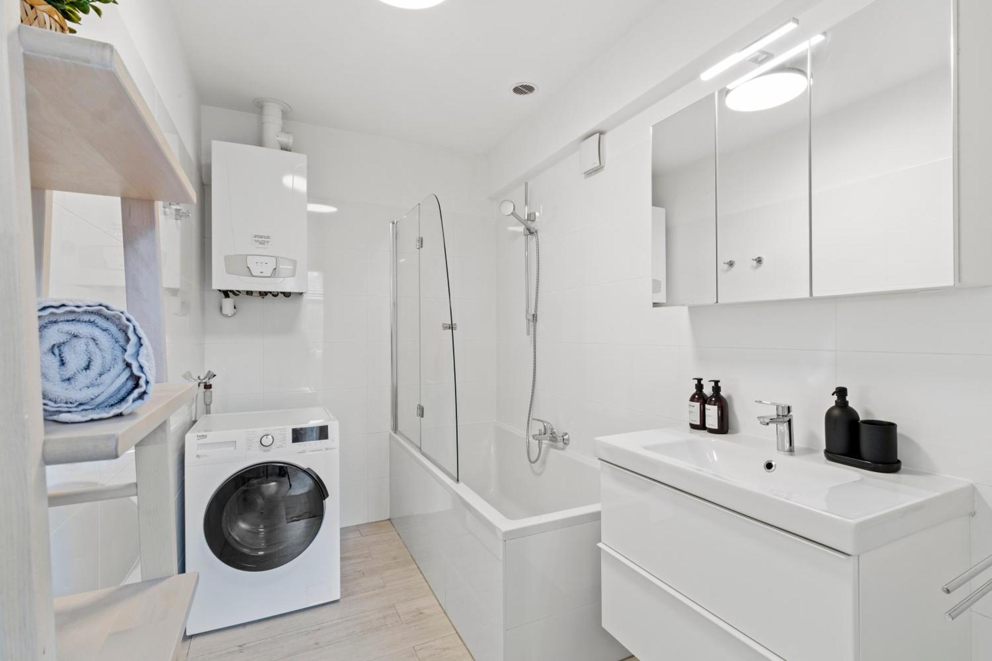 Terrace - 75 M² - Near Wiener Stadthalle Kültér fotó